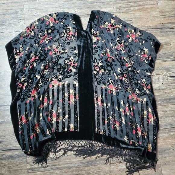 World Market Women Kimono Drape Floral Velvet Trim Fringes One Size Boho Shawl - Picture 9 of 10
